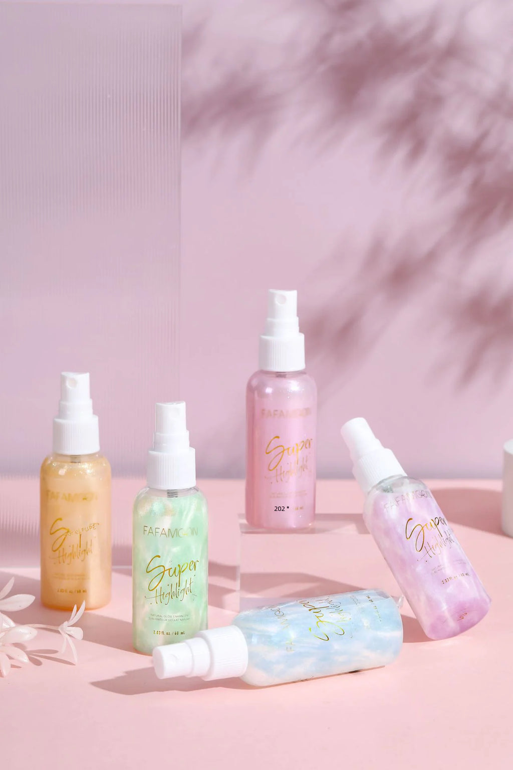 Body Highlighter Spray with Shimmering Color Effects